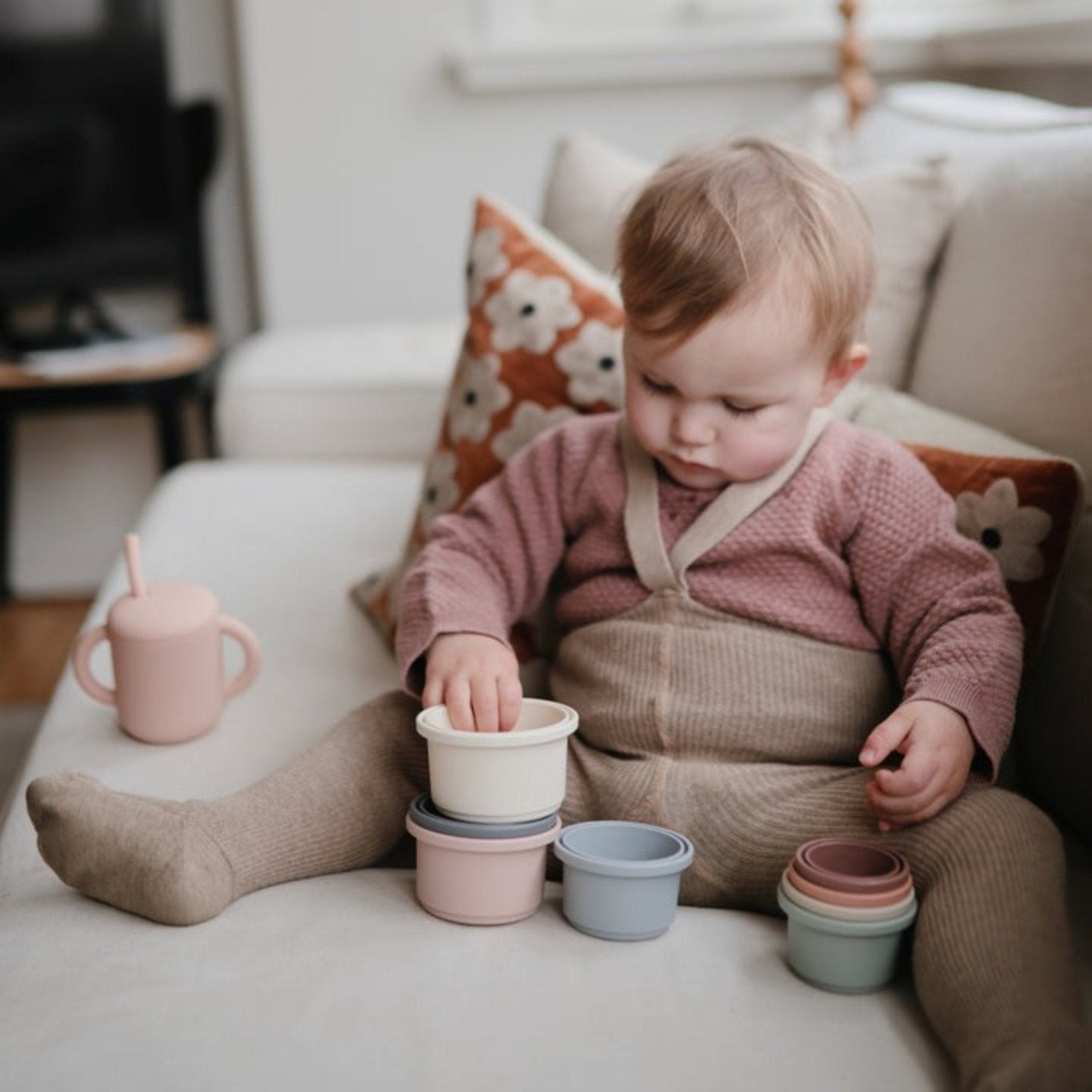 Mushie - Educational Games - Stacking Cups Orginal - Tummy Time