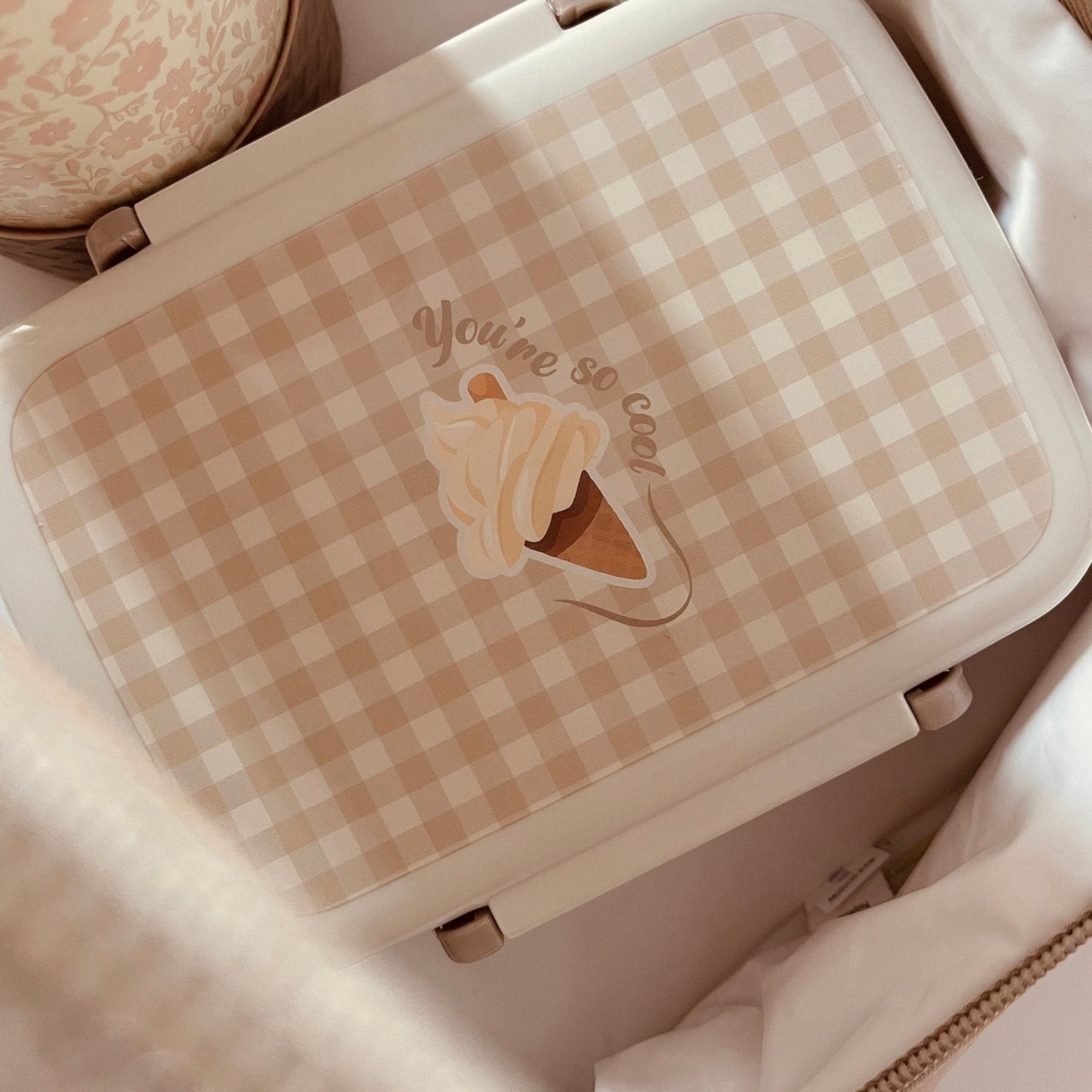 Mrs Ertha - Baby Tableware - Lunch Box - Soft Squares - Tummy Time