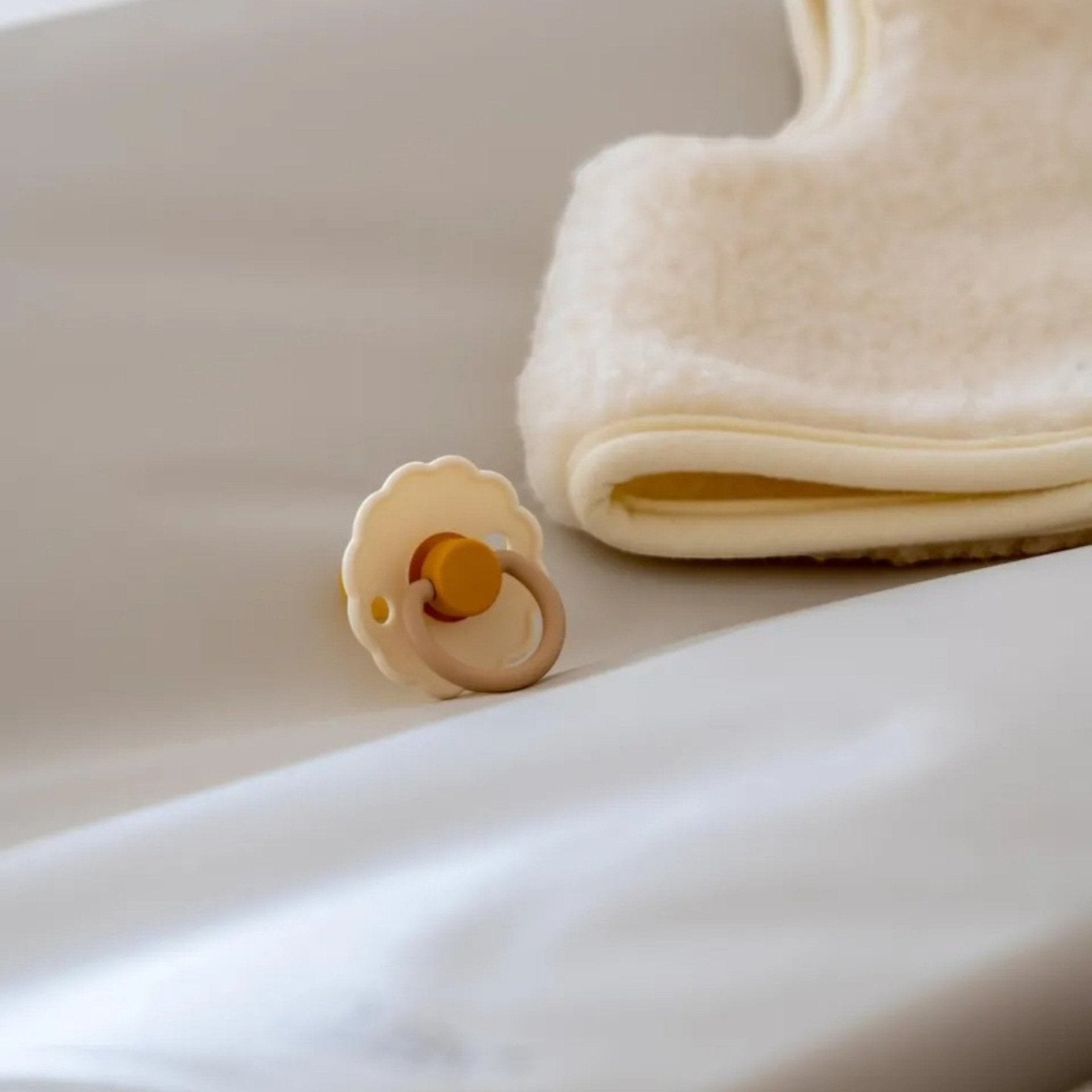 Quax - Changing Pads & Changing Tables - Changing Pad Wave - Clay - Tummy Time