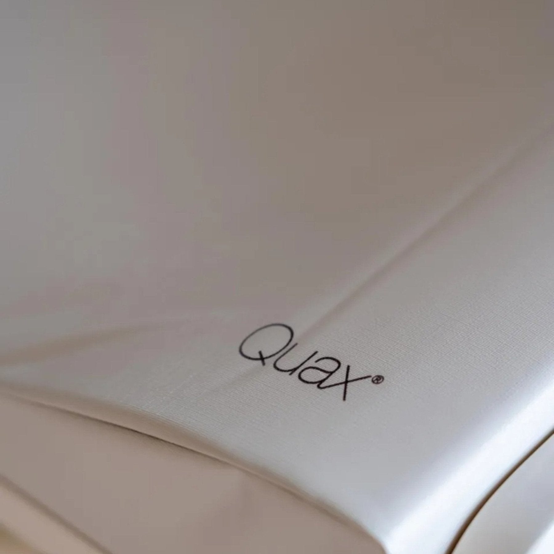 Quax - Changing Pads & Changing Tables - Changing Pad Wave - Clay - Tummy Time