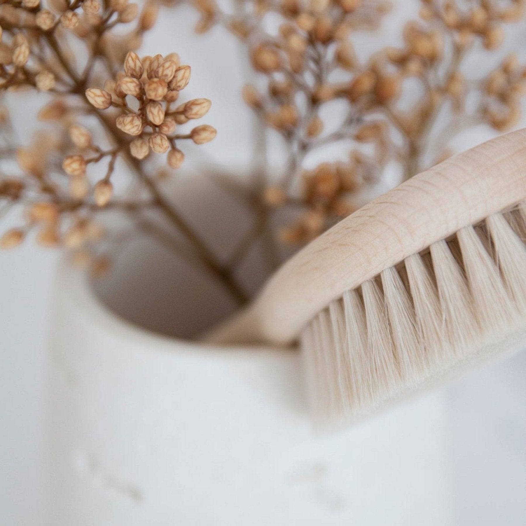 Nobodinoz - Body & Hair Care - Extra Soft Baby Brush - Tummy Time