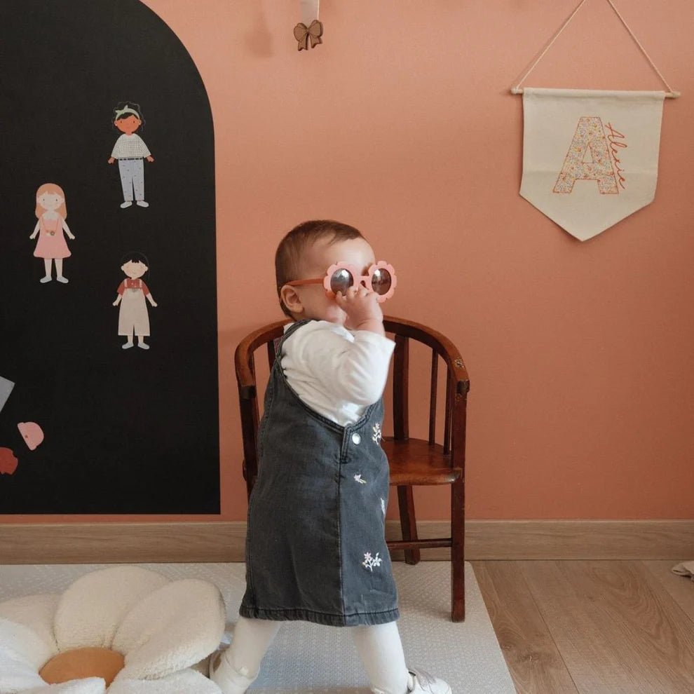Ferflex - Educational Games - Magnetic Game - Dress - up Silhouettes for Girls - Tummy Time