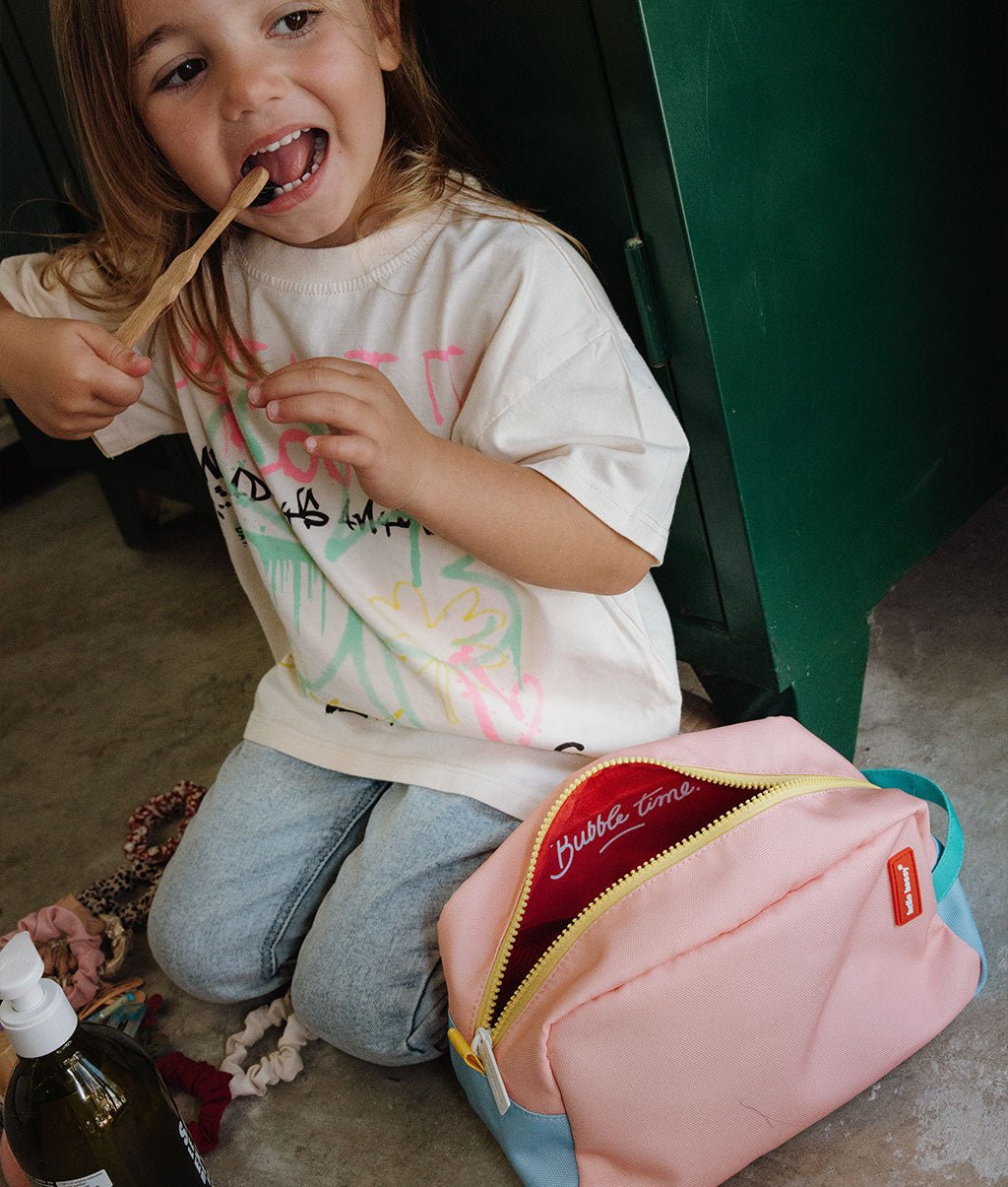 Hello Hossy - Toiletry Bags & Health Book - Mini Jolly Toiletry Bag - Salmon / Blue / Green - Tummy Time