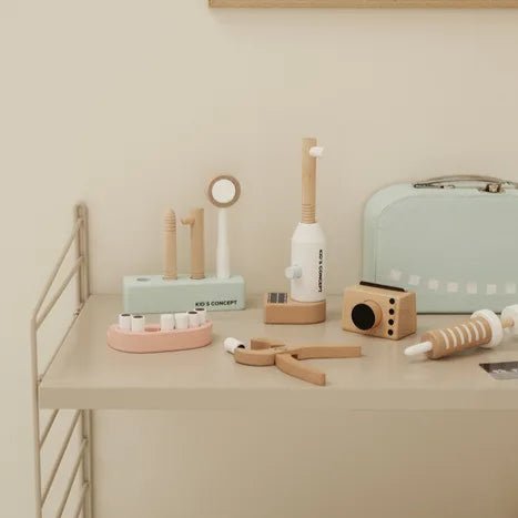 Kids Concept - Role Play Toys - Dentist Set - Tummy Time