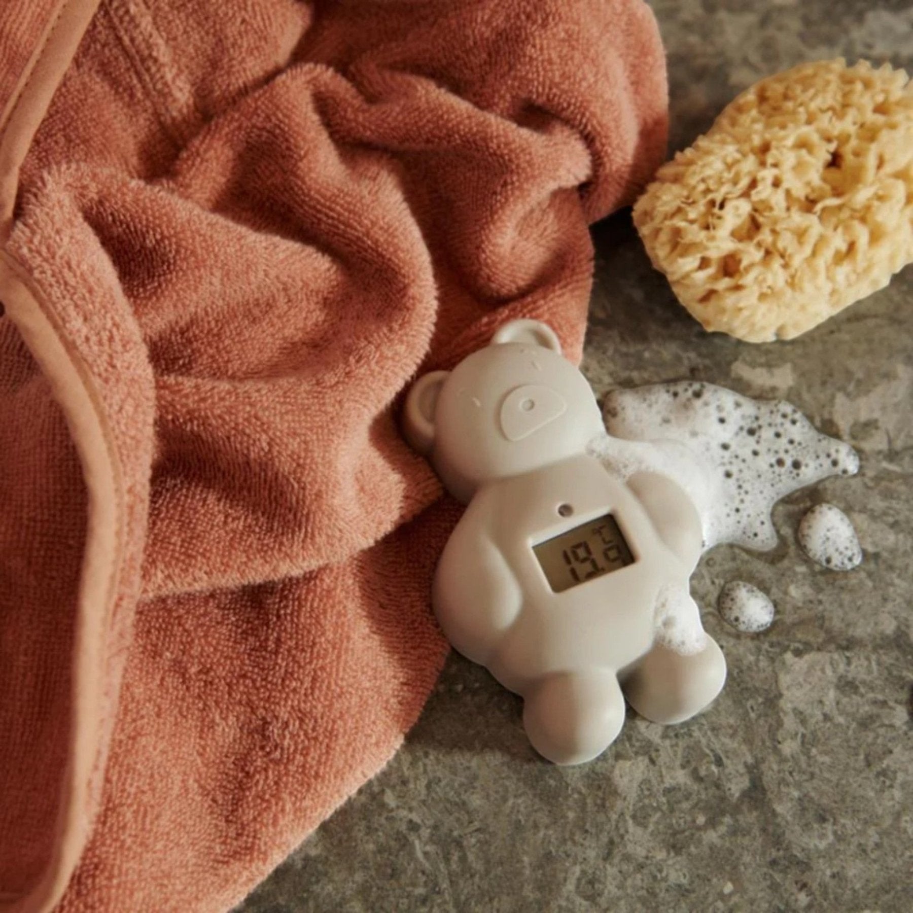 Liewood - Baby Thermometers & Kids First Aid Kit - Kiera Bath Thermometer - Sandy - Tummy Time