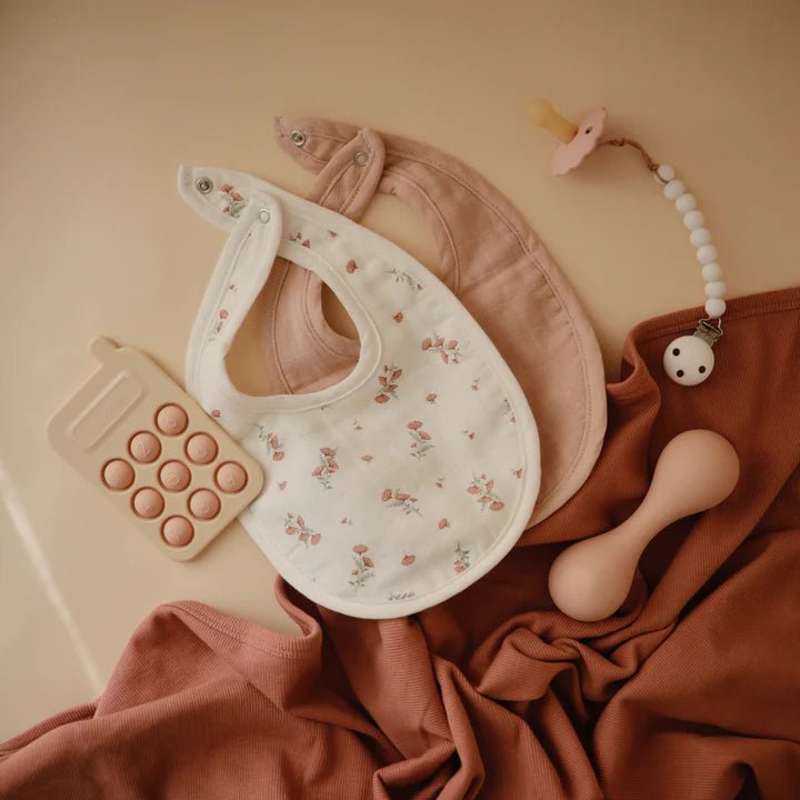 Mushie - Bibs - Muslin Bib - Blush/Pink Floral - Tummy Time