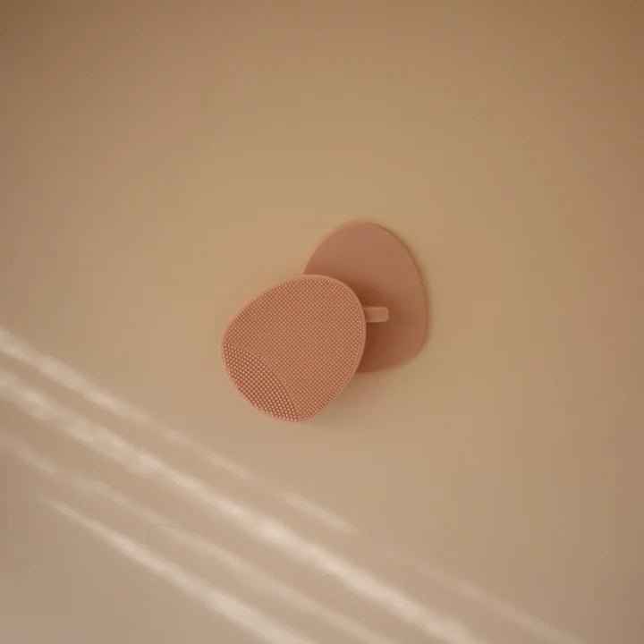 Mushie - Body & Hair Care - Cradle Cap Brushes - Blush/Shifting Sand - Tummy Time