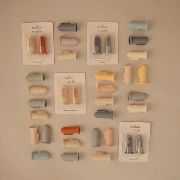 Mushie - Brushes & Dental Care - Finger Toothbrush - Clay/Shifting Sand - Tummy Time