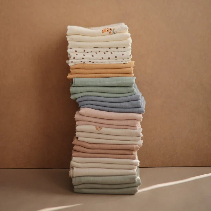 Mushie - Towels & Washcloths - Organic Cotton Muslin Cloths 3 - Pack - Rainbows - Tummy Time