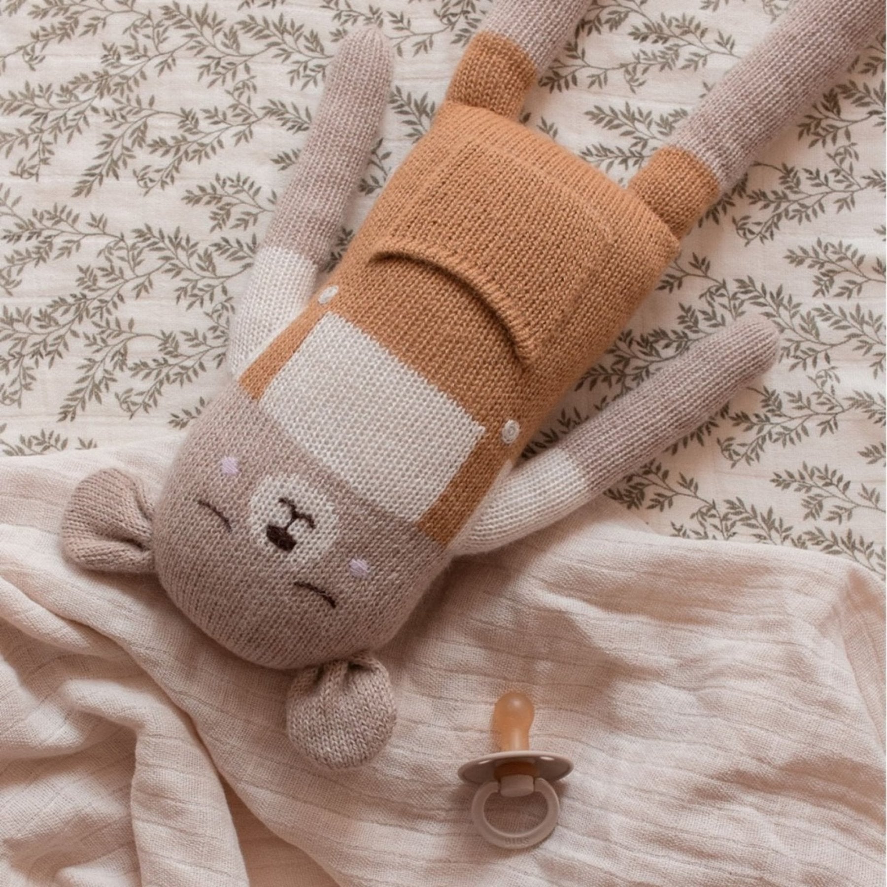 Main Sauvage - Towels & Washcloths - Muslin Swaddle Blanket - Bay Leaves - Tummy Time