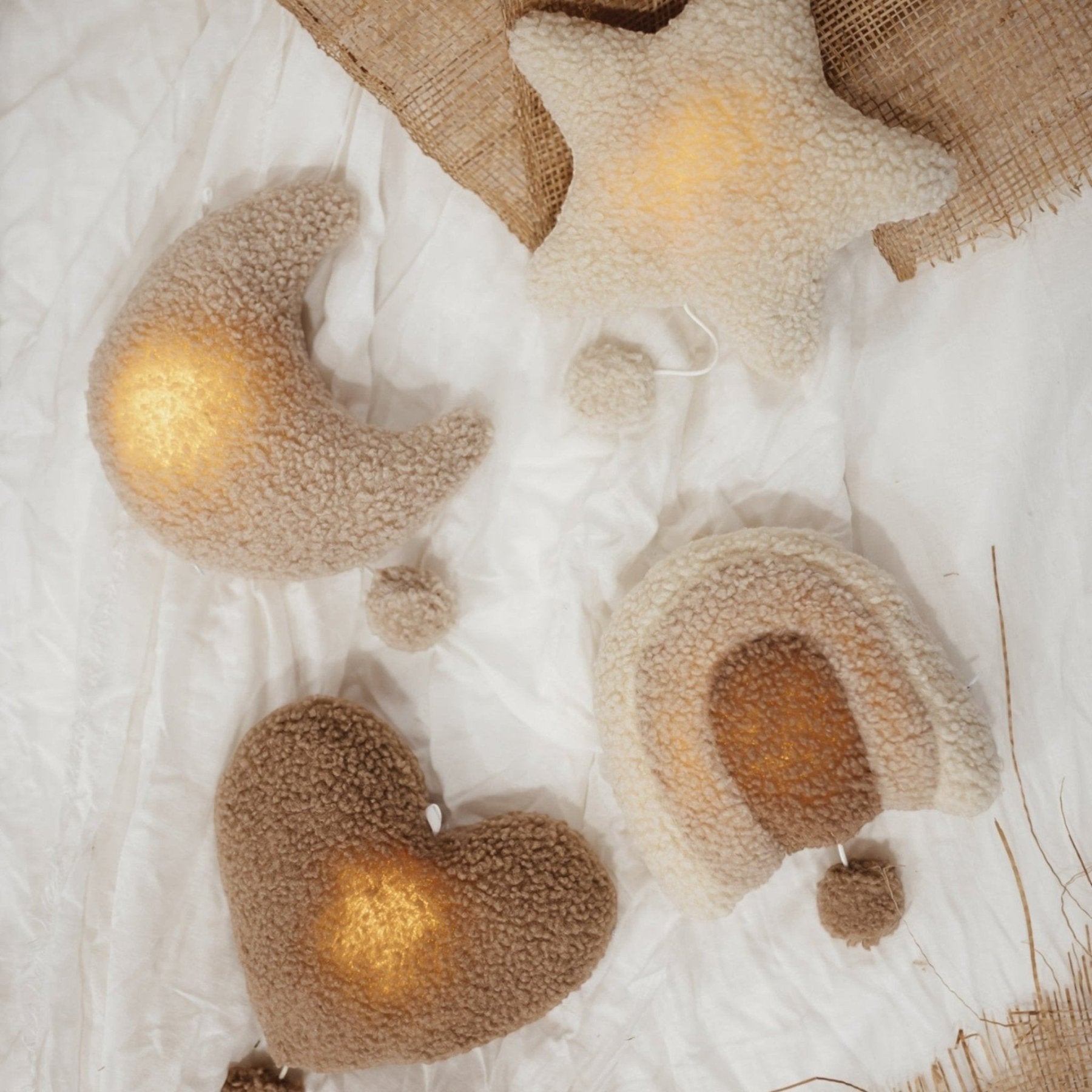 Mrs Ertha - Baby Mobile & Music Box - Night Buggies - Heart - Tummy Time