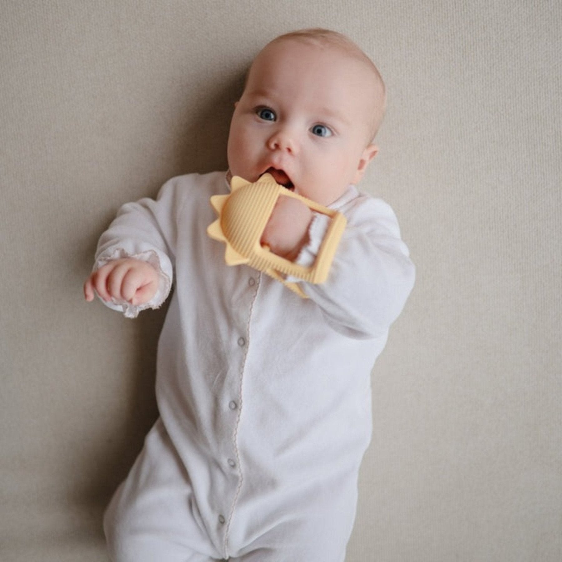 Mushie - Baby Teethers - No - Drop Sunshine Teether - Tummy Time