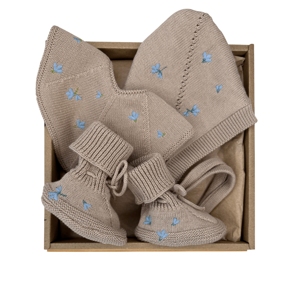 Saga Copenhagen - Baby Sets - Embroidered Box - Blueberry on Khaki - Tummy Time