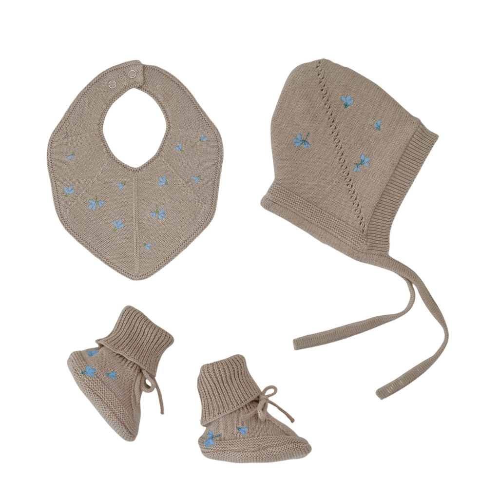 Saga Copenhagen - Baby Sets - Embroidered Box - Blueberry on Khaki - Tummy Time