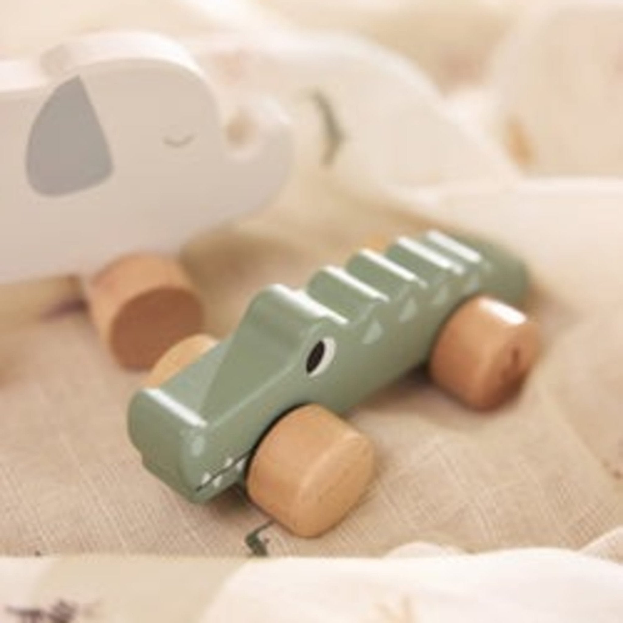 Jollein - Baby Toys & Rattles - Wooden Crocodile on Wheels - Jungle Jambo - Tummy Time
