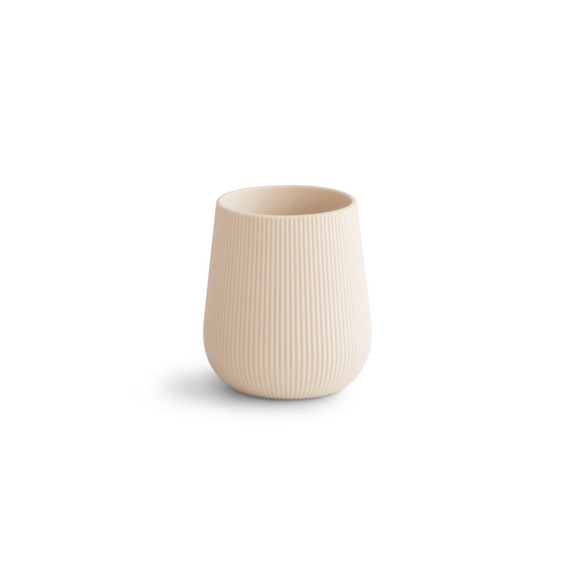 Mushie Silicone Starter Cup in Shifting Sand, packshot