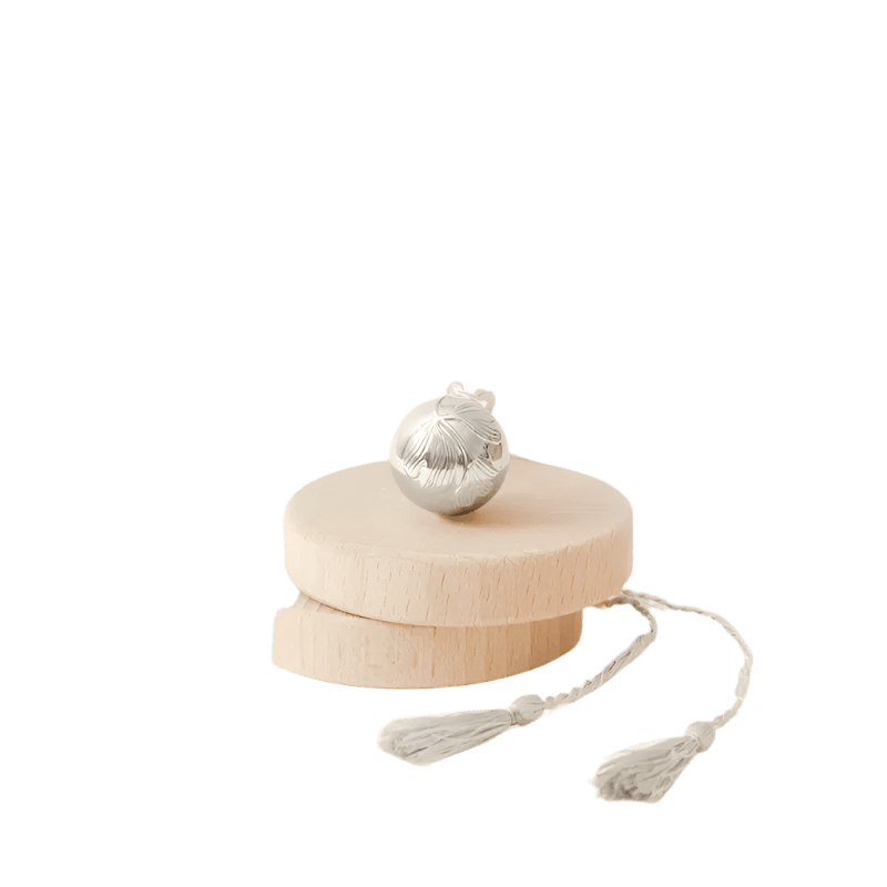 Ilado - Baby Comforters - Ginkgo Pregnancy Necklace - Silver - Tummy Time