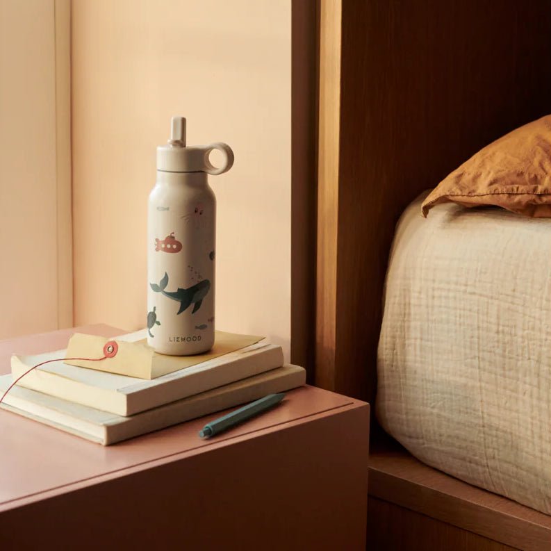 Liewood - Baby Bottles & Accessories - Falk Water Bottle 350 ml - Sea Creature / Sandy - Tummy Time