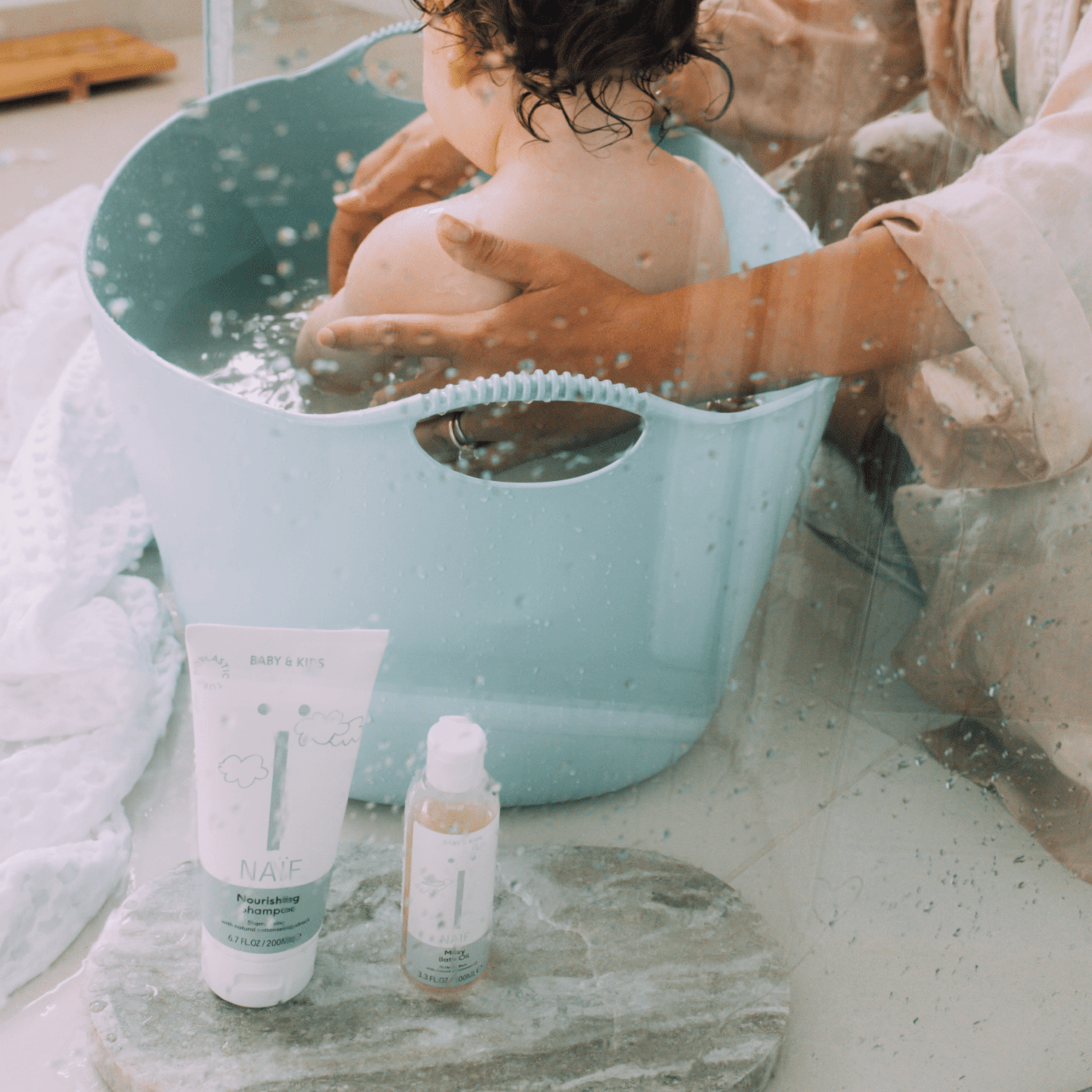 Naïf Care - Body & Hair Care - Milky Bath Oil - 100ml - Tummy Time