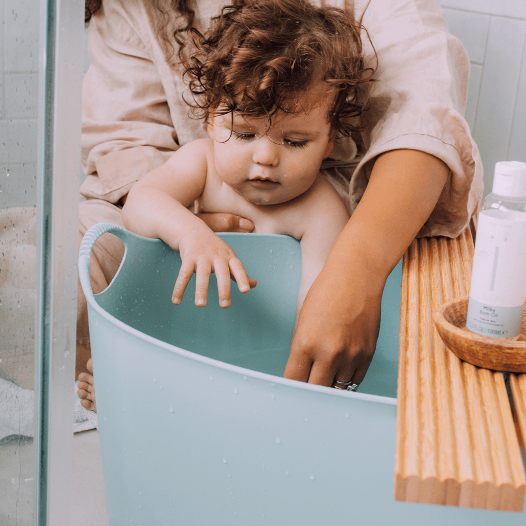 Naïf Care - Body & Hair Care - Milky Bath Oil - 100ml - Tummy Time