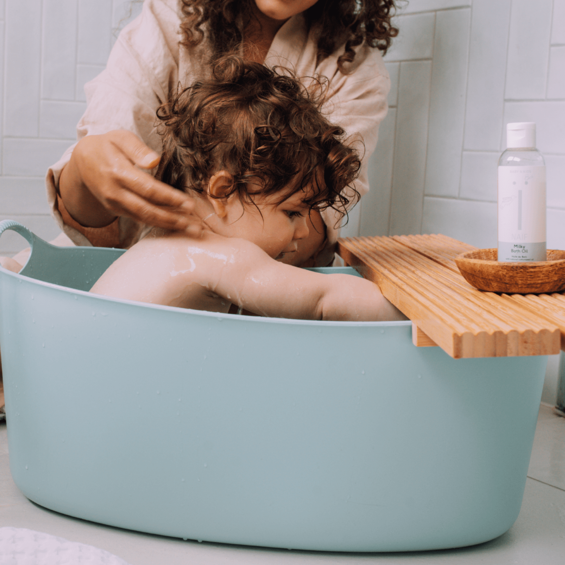 Naïf Care - Body & Hair Care - Milky Bath Oil - 100ml - Tummy Time
