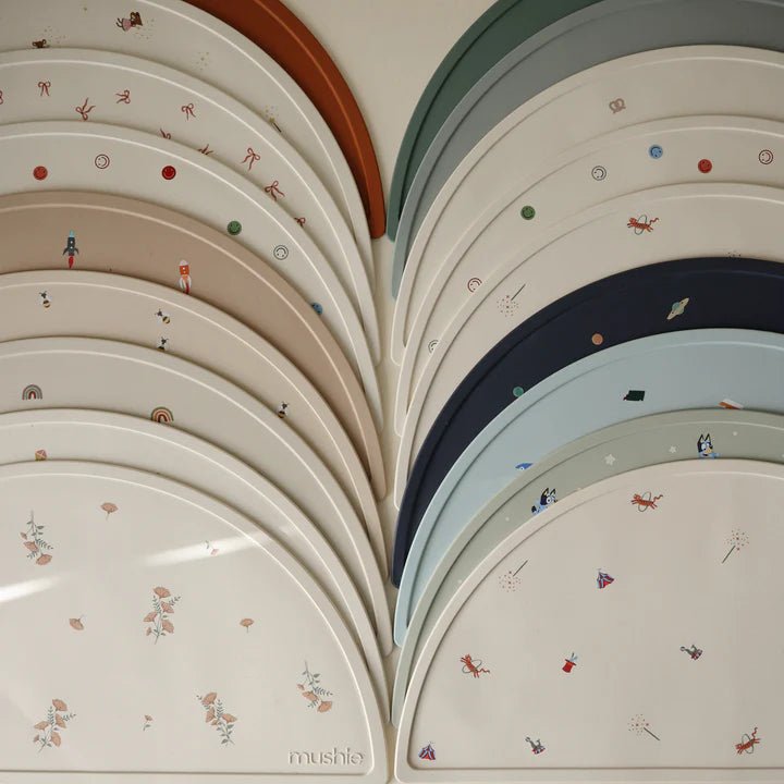Mushie - Baby Tableware - Silicone Placemat - Bows - Tummy Time