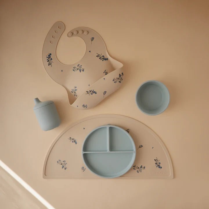 Mushie - Baby Tableware - Silicone Sippy Cup - Powder Blue - Tummy Time