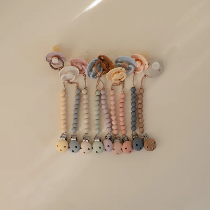 Mushie - Dummies, Pacifiers & Pacifiers Clips - Silicone Pacifier Clip | Hera - Tradewinds - Tummy Time