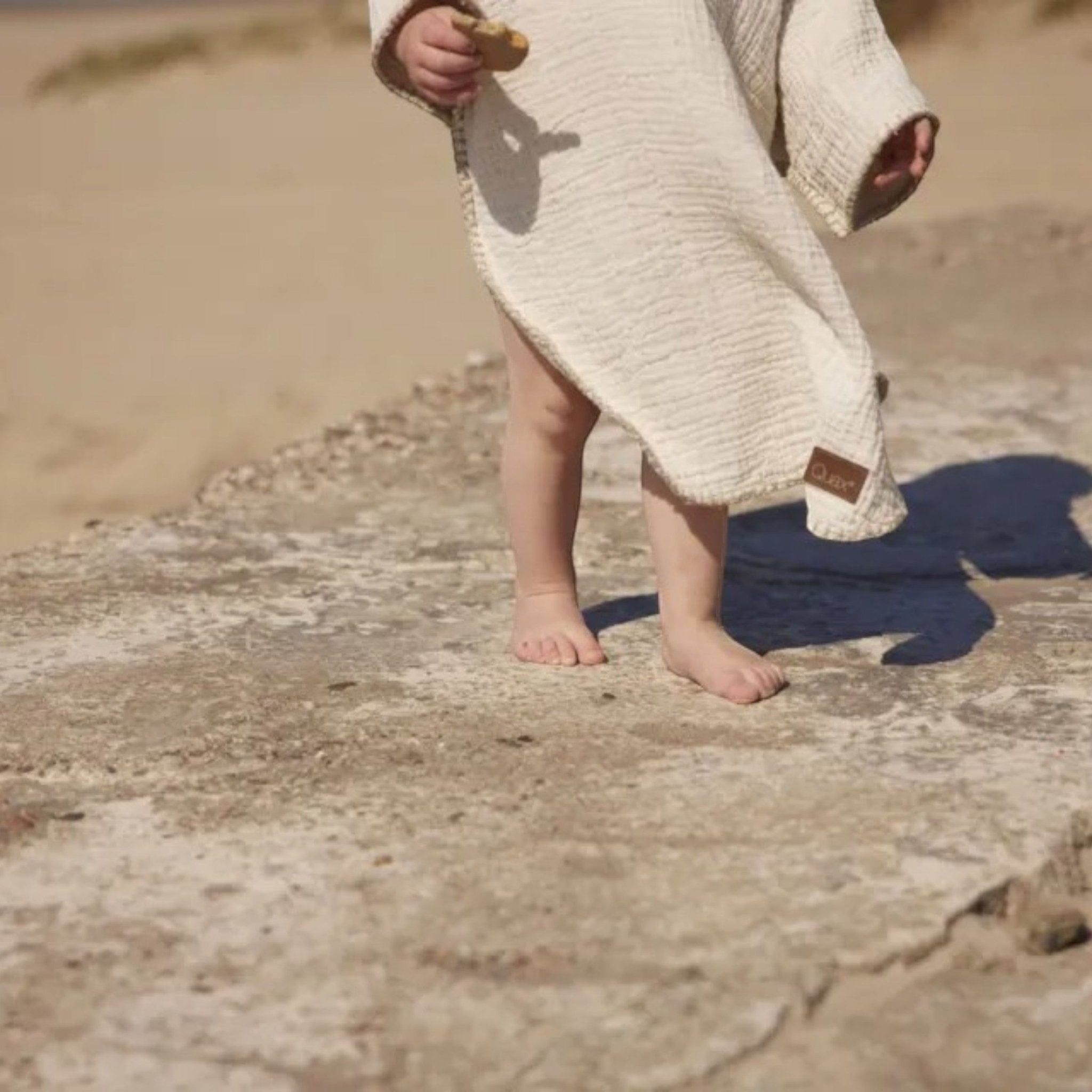 Quax - Towels & Washcloths - Muslin Poncho - Kids - Natural Collection - Clay - Tummy Time