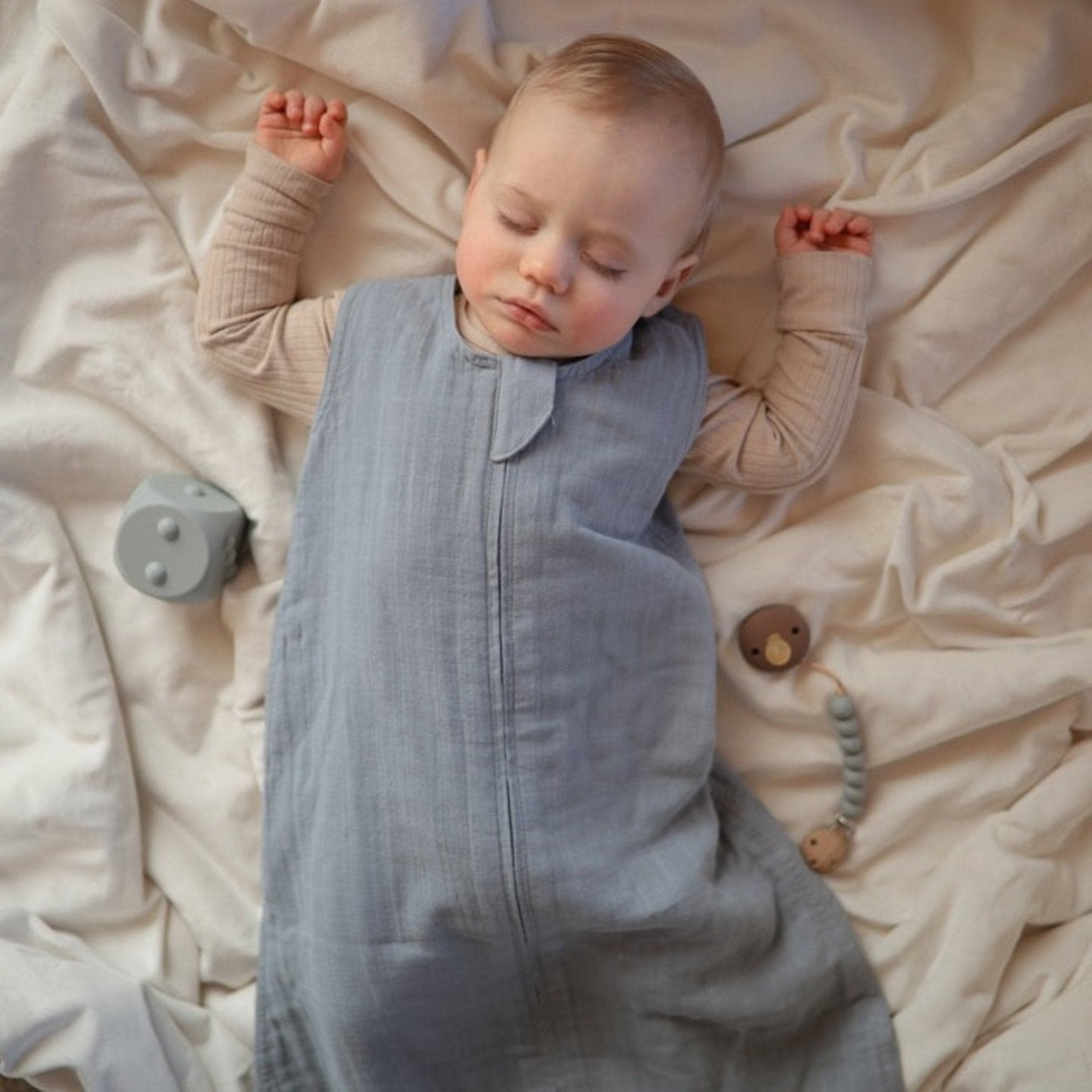 Mushie - Sleeping Bags, Blankets & Bed Bumpers - Muslin Sleep Bag - Tradewinds - Tummy Time