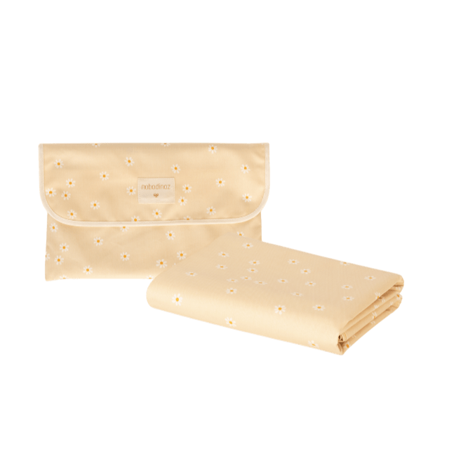 Nobodinoz - Sleeping Bags, Blankets & Bed Bumpers - Sunshine Waterproof Picnic Blanket - Daisies - Tummy Time