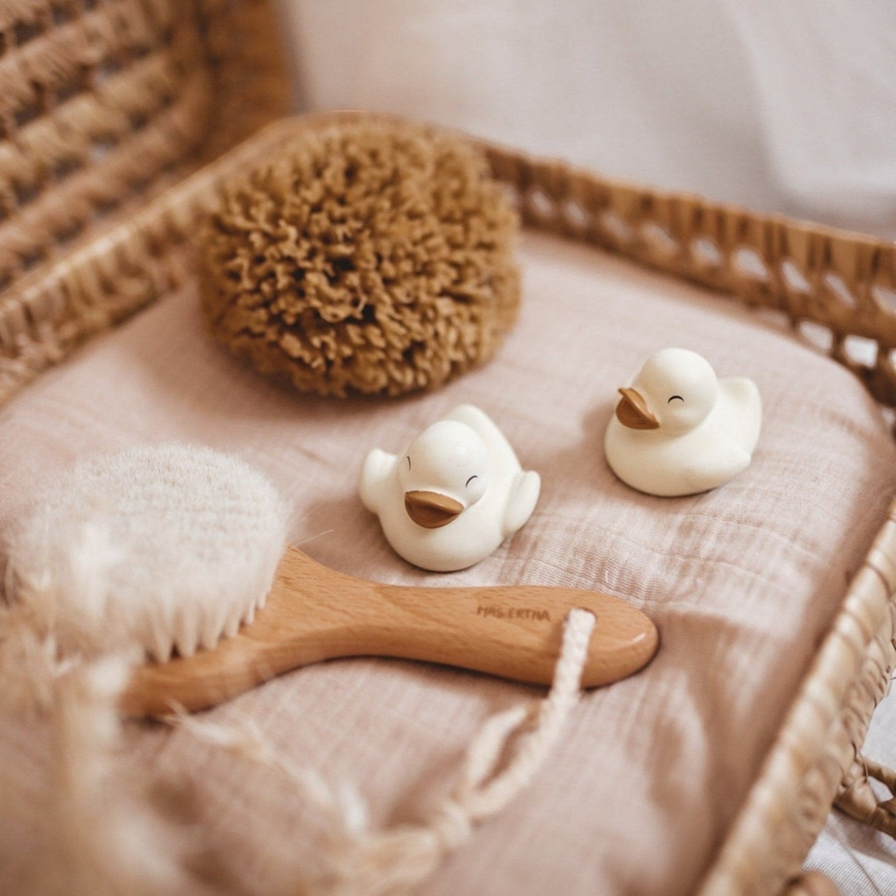 Mrs Ertha - Body & Hair Care - Polly & Olly - Natural Bath Set - Tummy Time