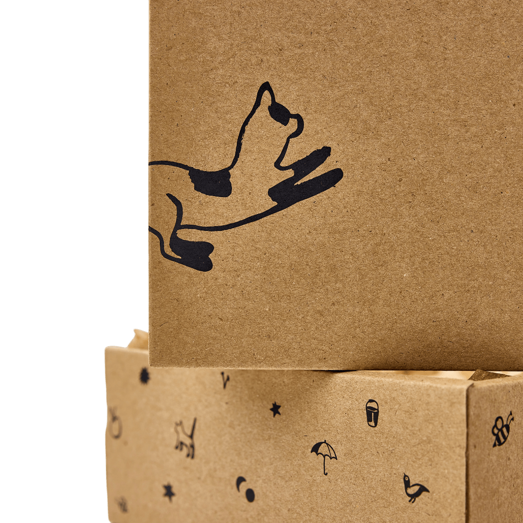 Saga Copenhagen - Baby Sets - Embroidered Box - Blueberry on Khaki - Tummy Time