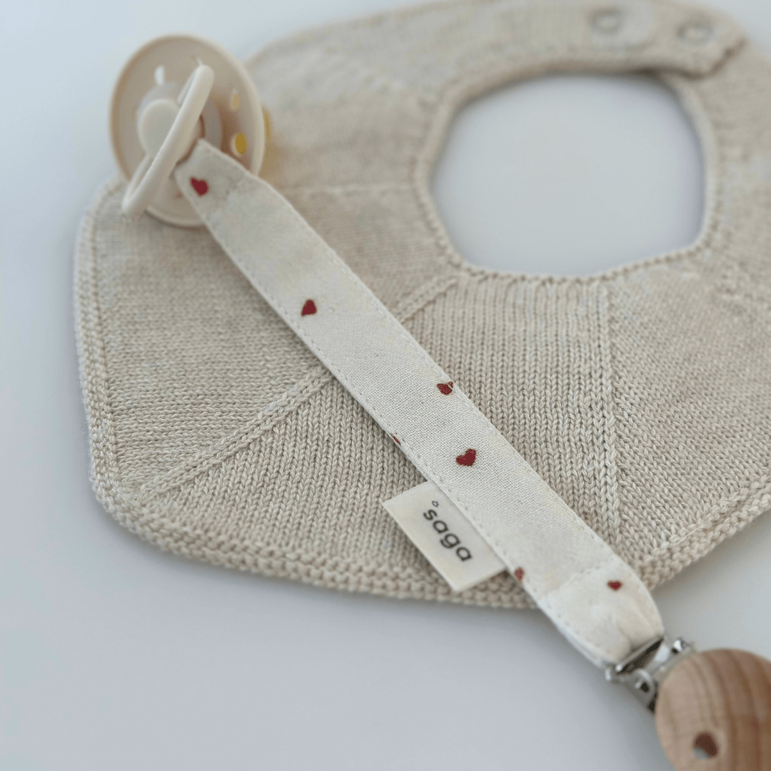 Saga Copenhagen - Pacifiers & Pacifiers Clips - Pacifier Clip - Pala - Heart - Tummy Time
