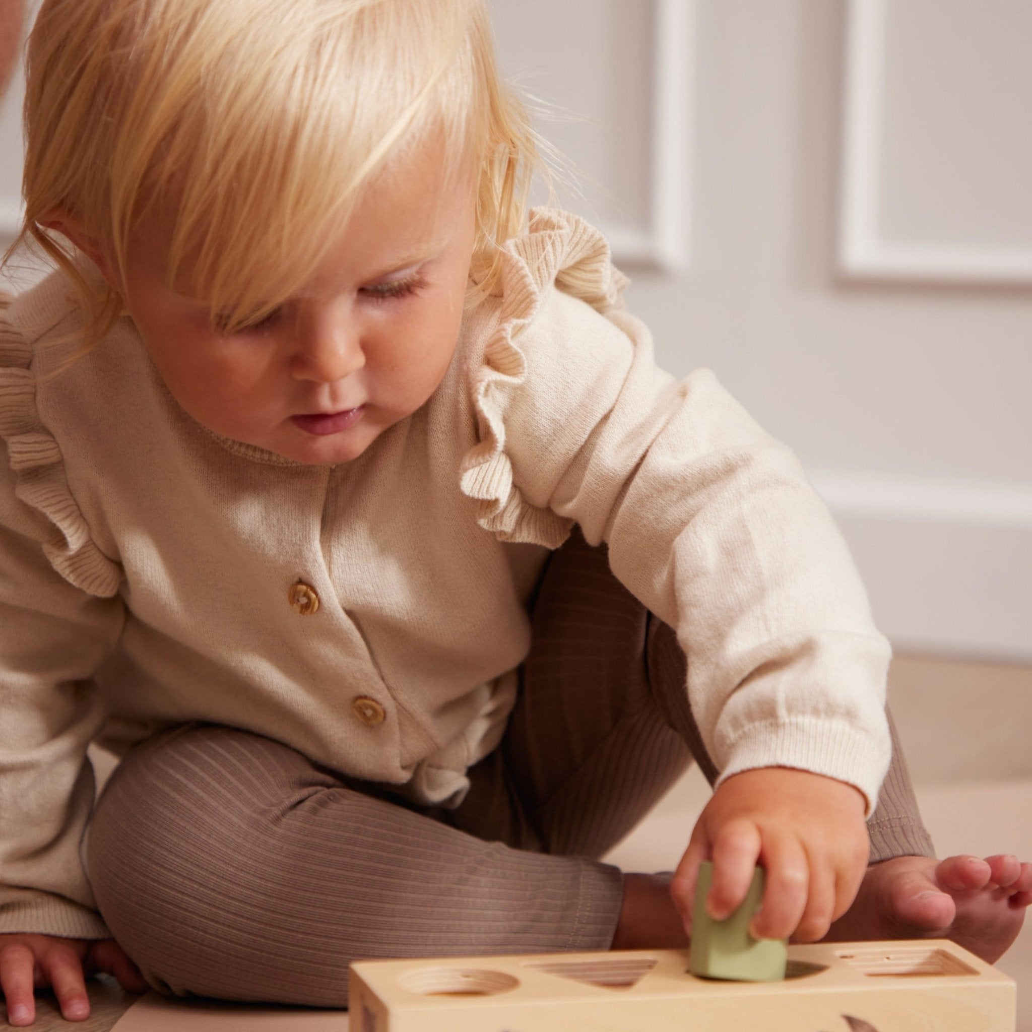 Filibabba - Educational Games - Wooden Shape Sorter - Tummy Time